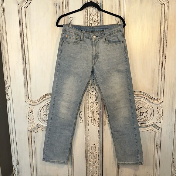 Levi’s W29/L30 Lightwash Highrise Straight Leg Jeans - Picture 1 of 9